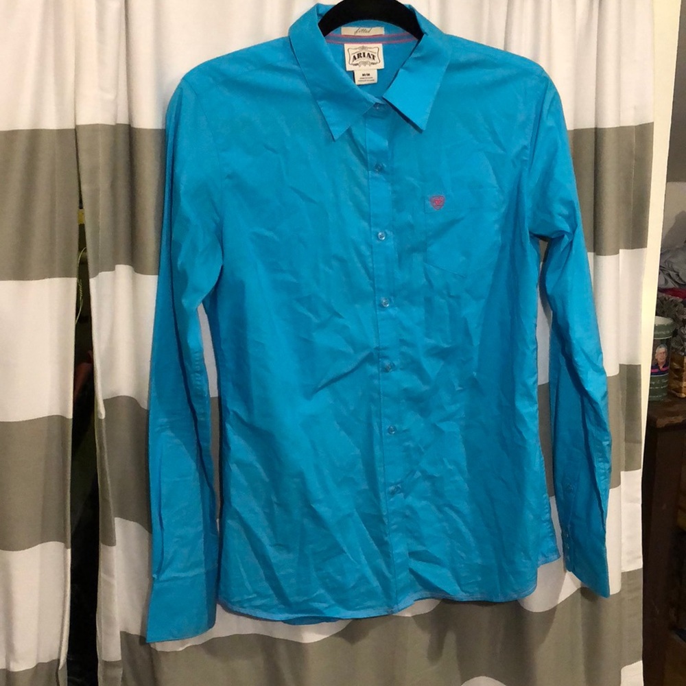 Ariat Button Up💙